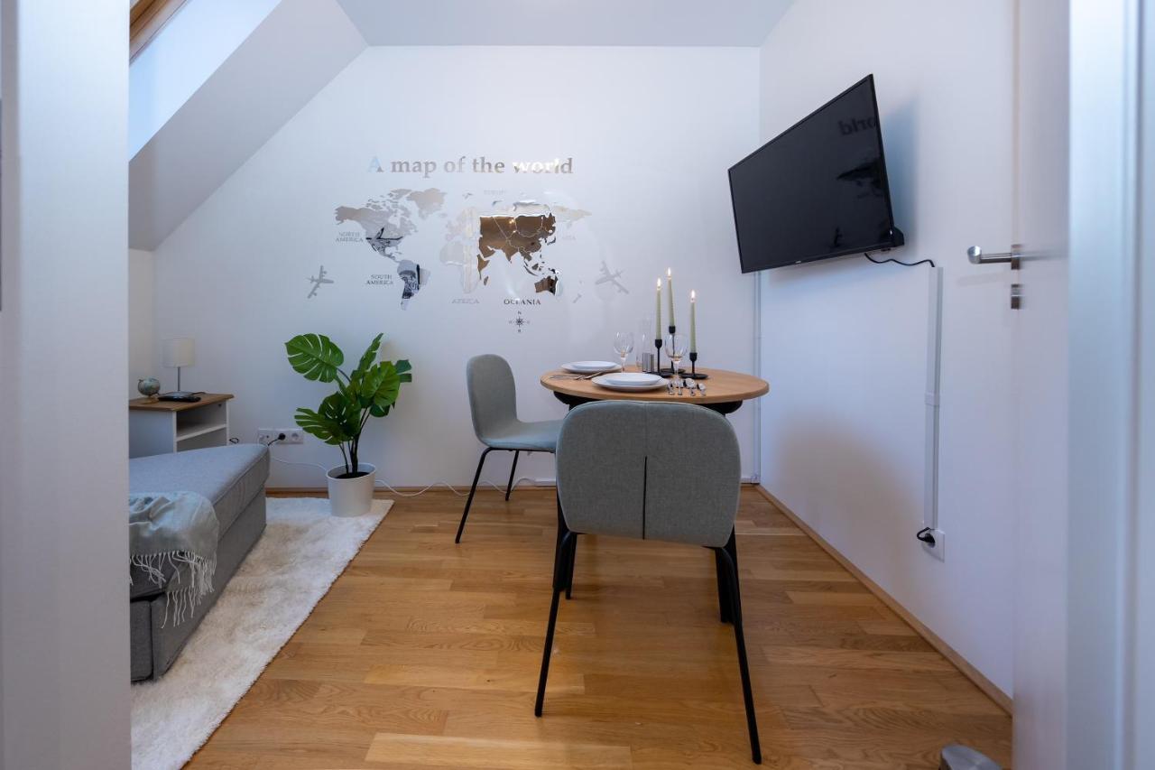 Rooftop Cozy Apartment Near Innerstadt With Ac Wina Bagian luar foto