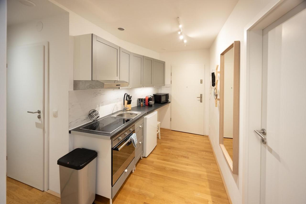 Rooftop Cozy Apartment Near Innerstadt With Ac Wina Bagian luar foto